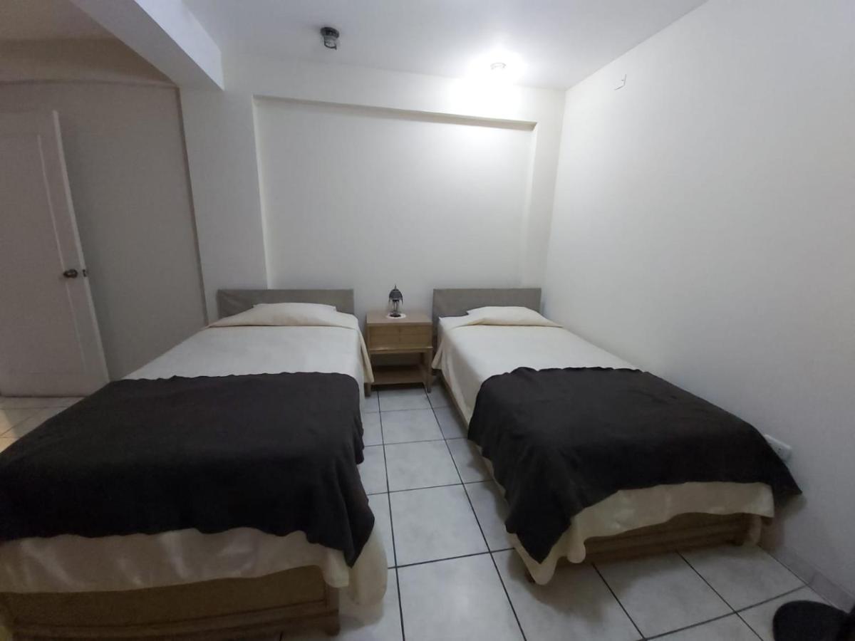 Taytaypa Rooms & Apartments Lima Airport Bagian luar foto